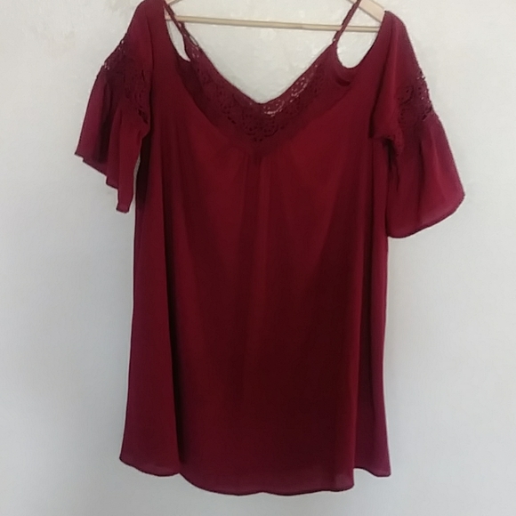 City Triangles Tops - City Triangle top